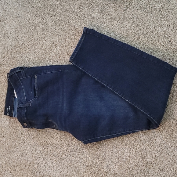 Old Navy Jeans - Picture 6 of 6